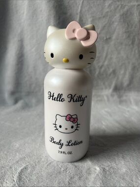 Hello Kitty White & Pink Body Lotion Birthday Cake scented from forever 21